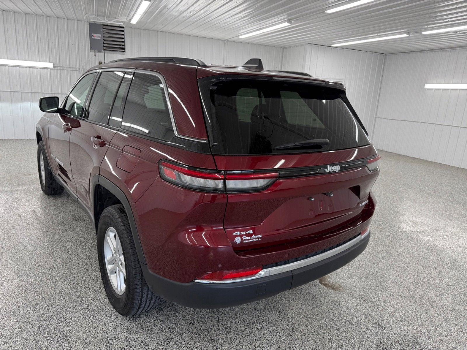 2024 Jeep Grand Cherokee — rear three-quarter view