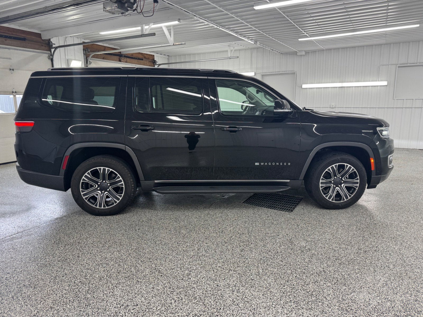 2022 Jeep Wagoneer — detail view